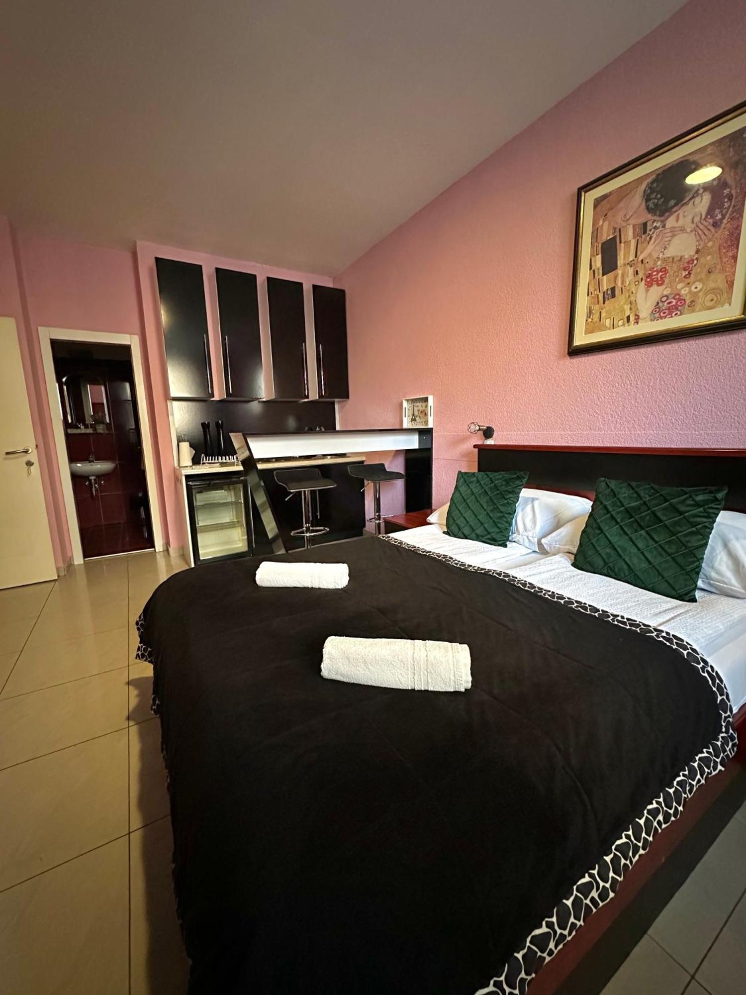 Hostel Herz Banja Luka Zewnętrze zdjęcie